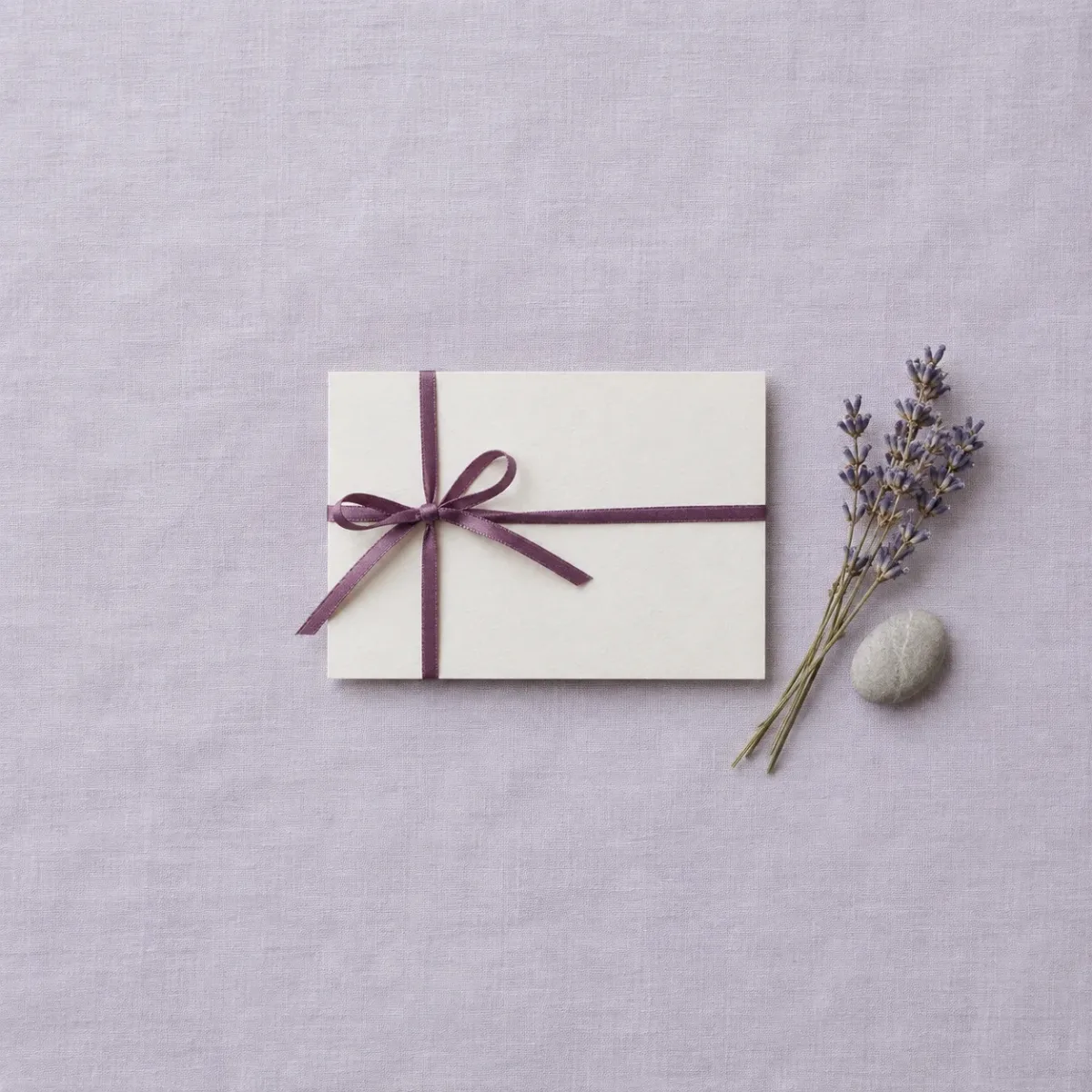 Carte cadeau de l’institut nouée d’un ruban